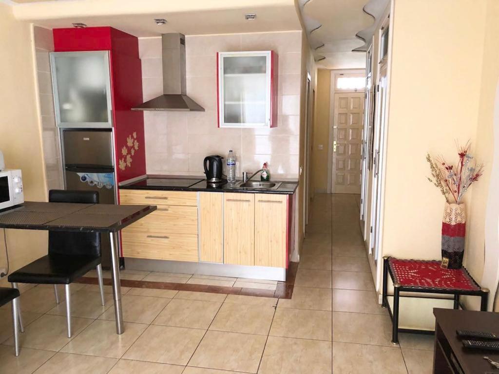 Cozy Apartment Close To Fanabe Beach, Tenerife 아데제 외부 사진